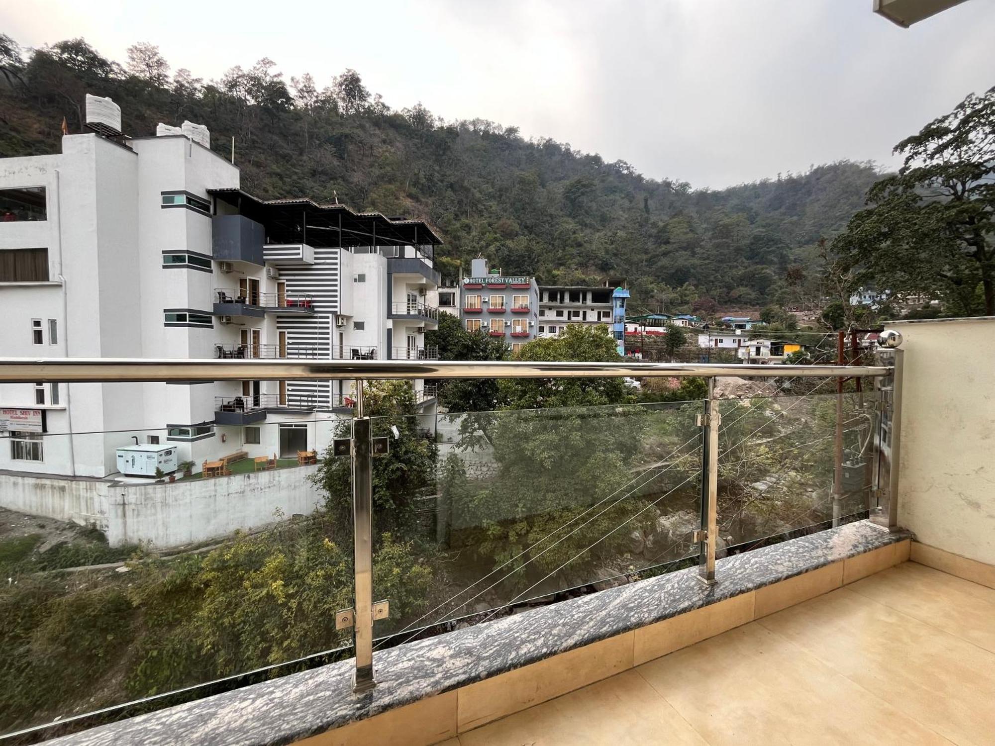 The Yachis Rishikesh Hotel Exterior photo